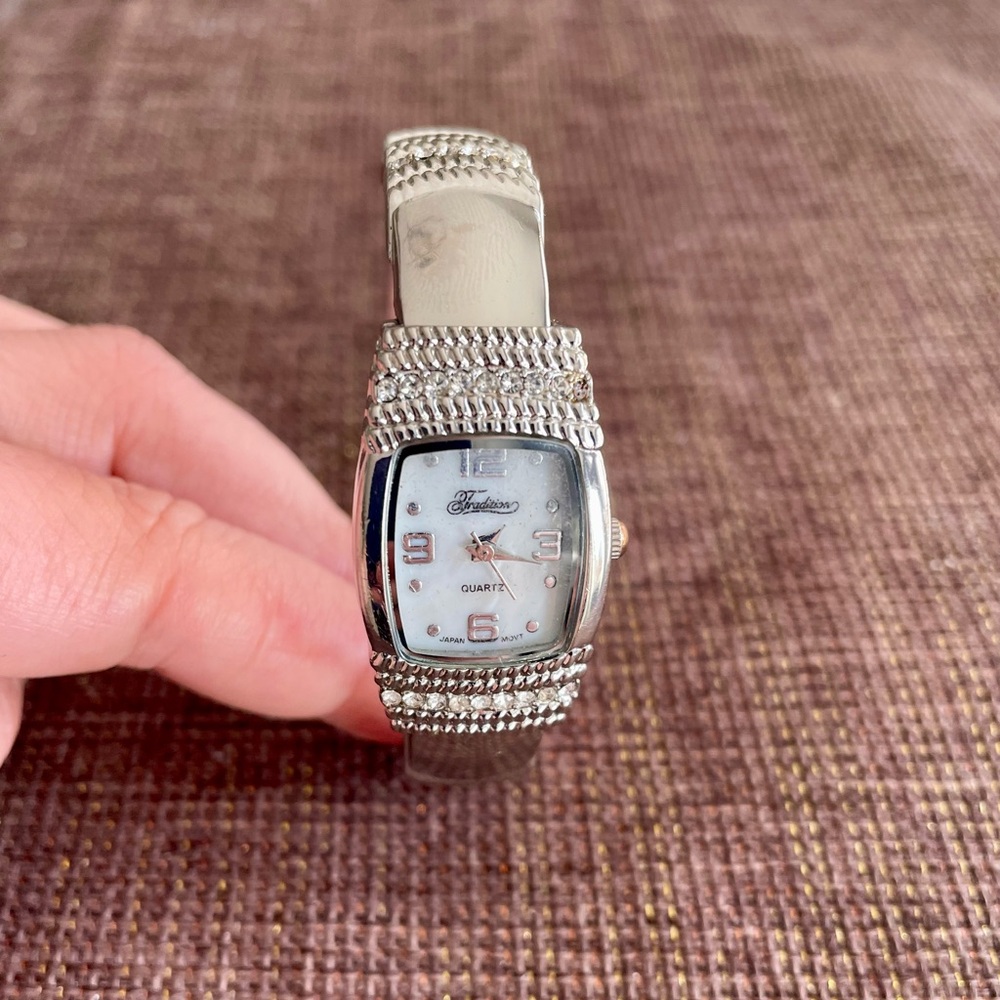 Metal Cuff Watch - Picture 2 of 5